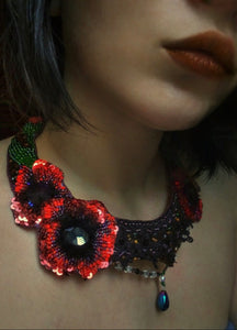 Red poppy Necklace