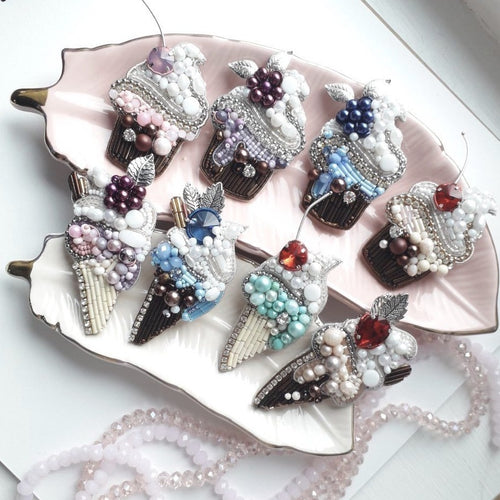 Cupcake Brooch