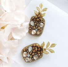 Load image into Gallery viewer, Pineapple Brooch