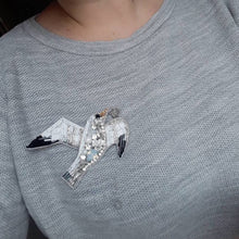 Load image into Gallery viewer, Seagull Brooch