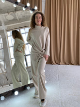 Load image into Gallery viewer, Viscose wide joggers and sweatshirt